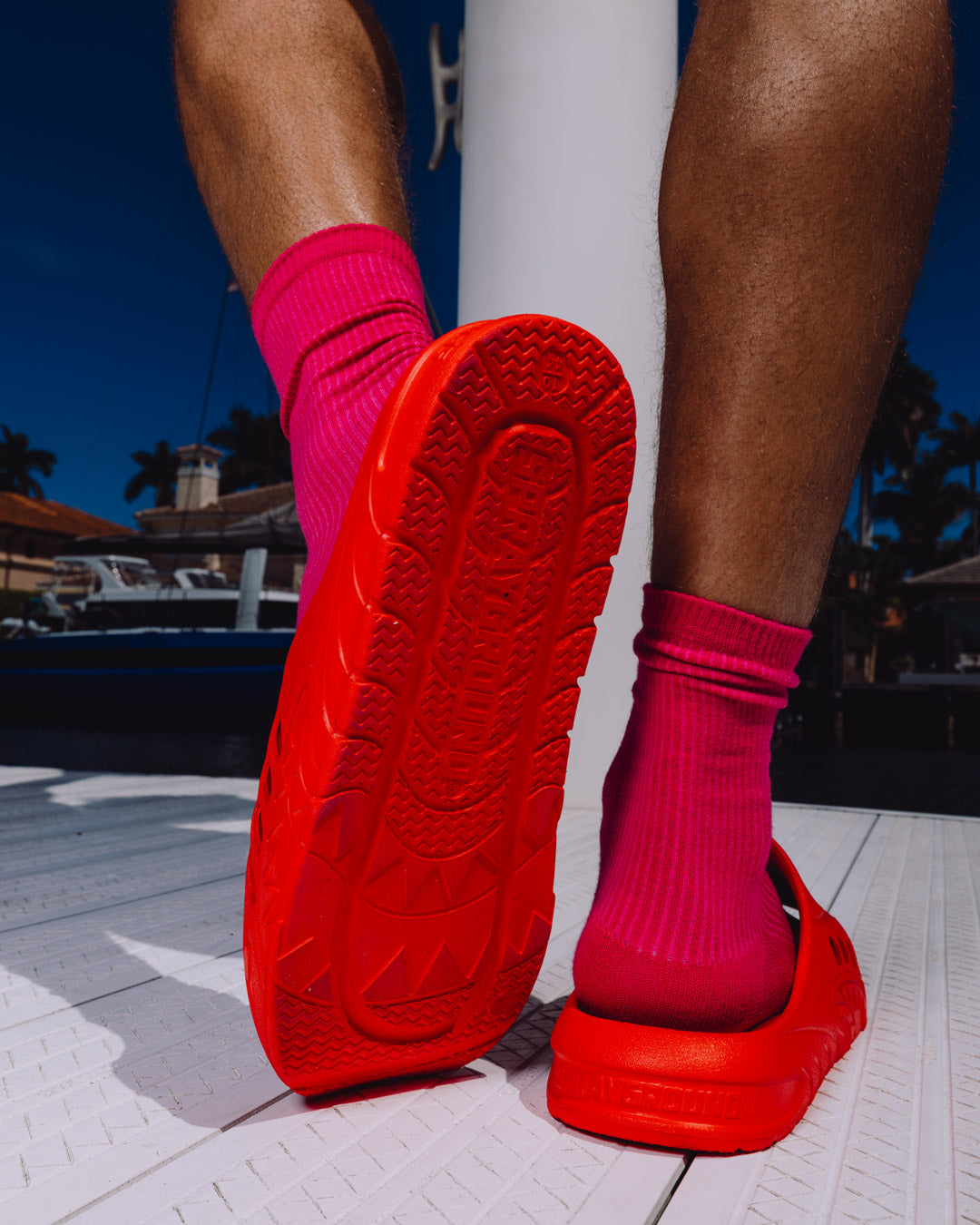 SHARK SLIDE (RED)